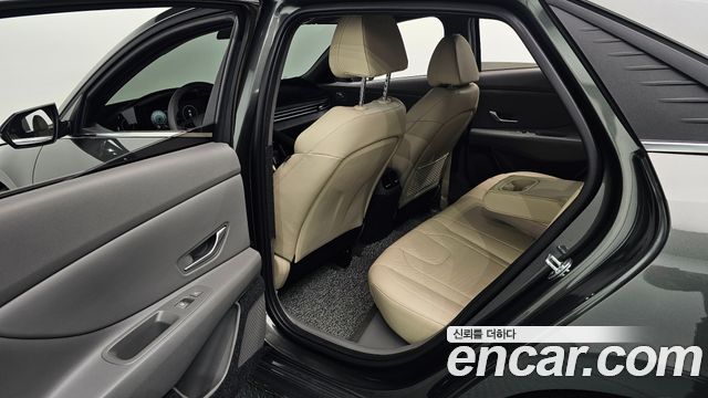 Hyundai AVANTE 2023 — photo 16