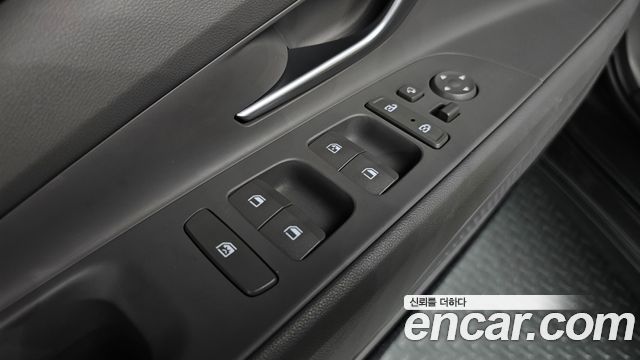 Hyundai AVANTE 2023 — photo 28