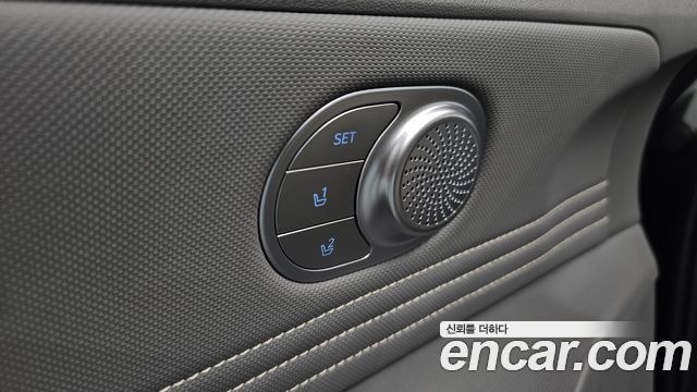 Hyundai AVANTE 2023 — photo 34