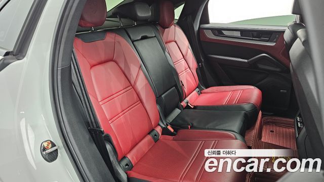 Porsche Cayenne 2024 — photo 17
