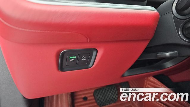 Porsche Cayenne 2024 — photo 20