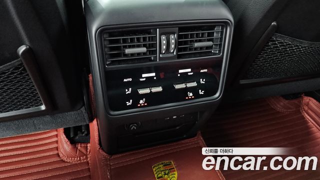Porsche Cayenne 2024 — photo 33