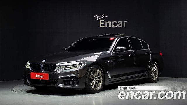 BMW 5-Series 2020 — photo 1