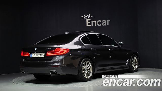 BMW 5-Series 2020 — photo 2