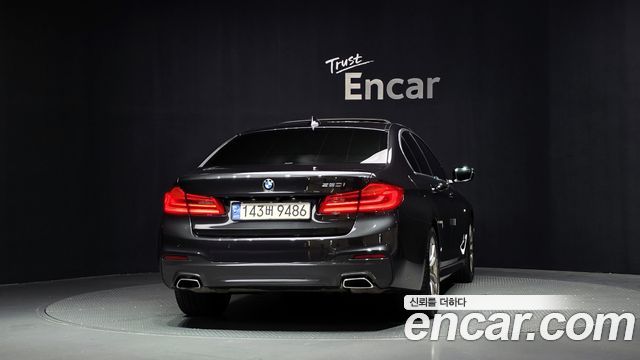 BMW 5-Series 2020 — photo 4