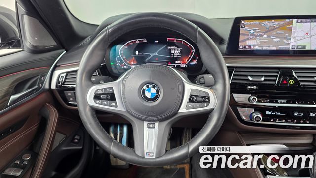 BMW 5-Series 2020 — photo 19