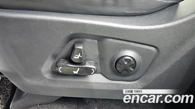 KG Mobility Rexton 2021 — photo 20