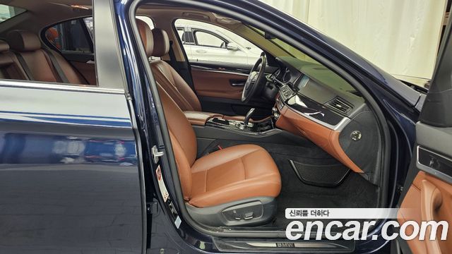 BMW 5-Series 2014 — photo 11