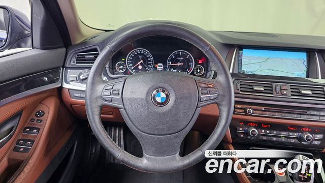 BMW 5-Series 2014 — photo 13