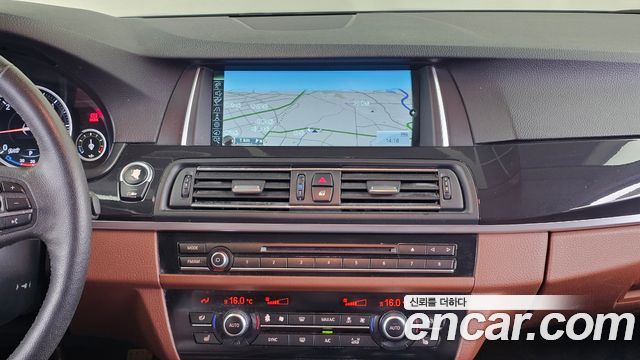 BMW 5-Series 2014 — photo 14