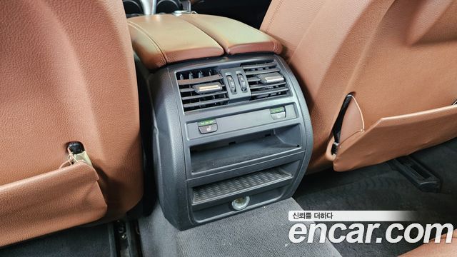 BMW 5-Series 2014 — photo 19