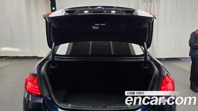 BMW 5-Series 2014 — photo 20