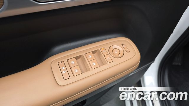 Hyundai Santafe 2025 — photo 30