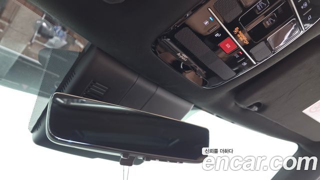 Hyundai Santafe 2025 — photo 31
