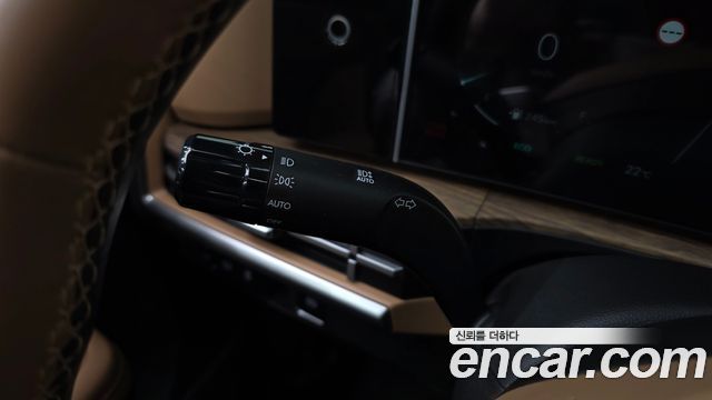 Hyundai Santafe 2025 — photo 37