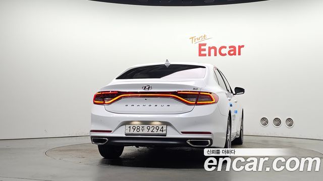 Hyundai Grandeur 2019 — photo 4