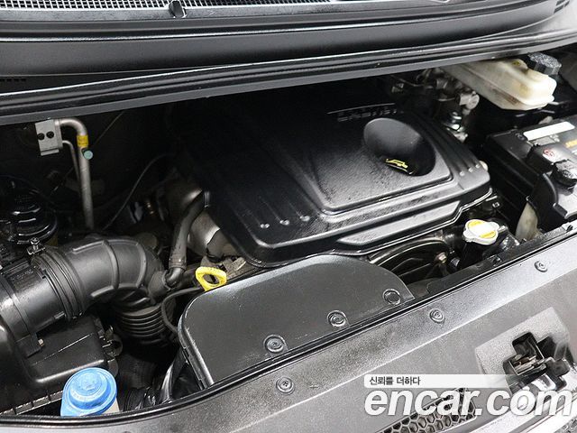 Hyundai Starex 2012 — photo 19