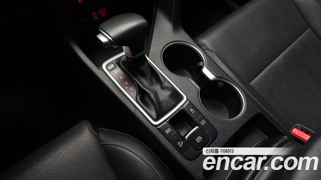 Kia Sportage 2018 — photo 12
