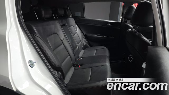 Kia Sportage 2018 — photo 18