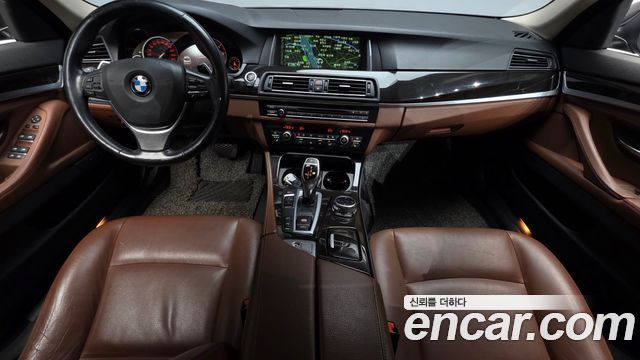 BMW 5-Series 2014 — photo 10