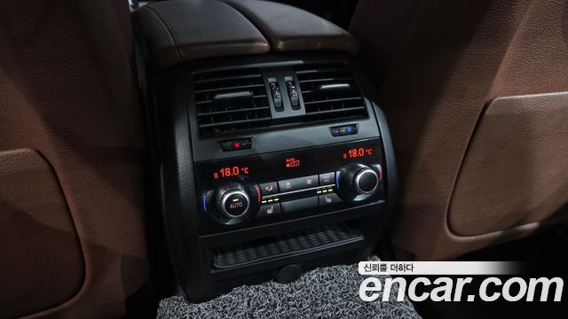 BMW 5-Series 2014 — photo 25