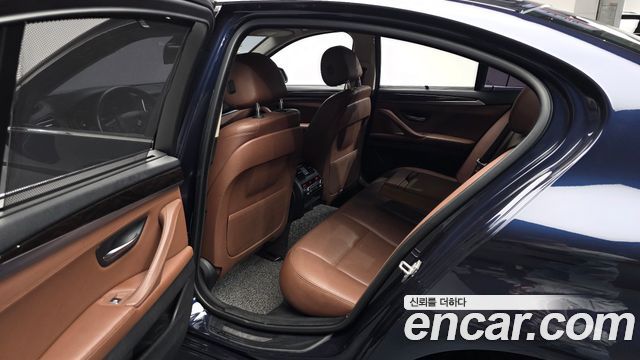 BMW 5-Series 2014 — photo 16