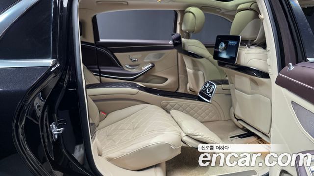 Mercedes-Benz S-Class 2019 — photo 18