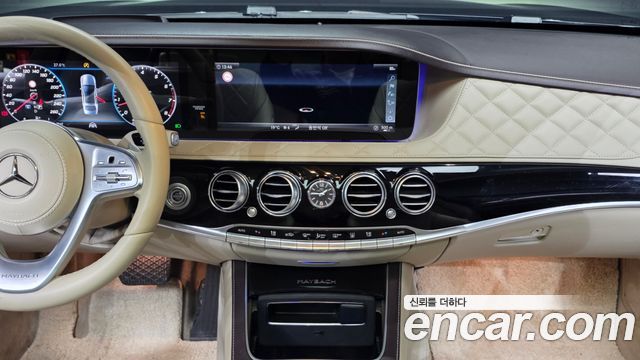 Mercedes-Benz S-Class 2019 — photo 20