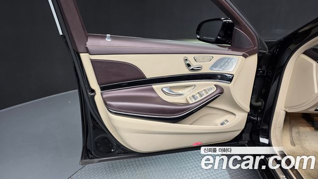 Mercedes-Benz S-Class 2019 — photo 14