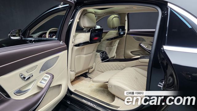 Mercedes-Benz S-Class 2019 — photo 16
