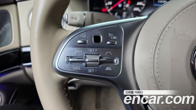 Mercedes-Benz S-Class 2019 — photo 32