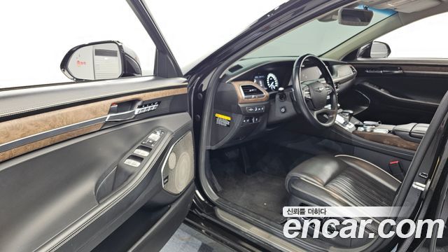 Genesis G90 2019 — photo 10
