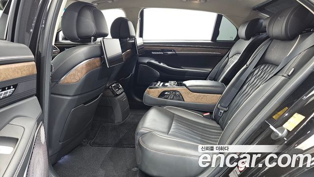 Genesis G90 2019 — photo 11