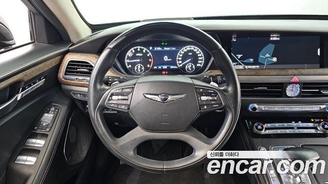 Genesis G90 2019 — photo 13