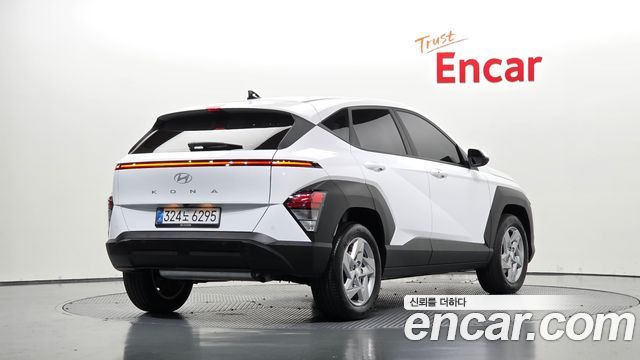 Hyundai Kona 2025 — photo 2