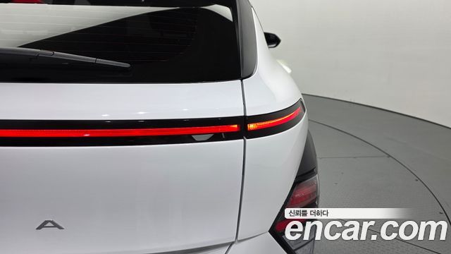 Hyundai Kona 2025 — photo 9