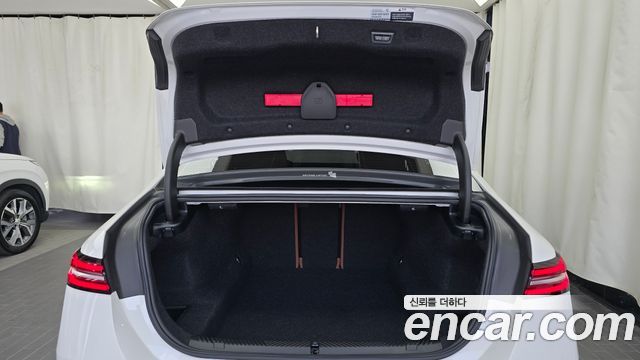 BMW 5-Series 2024 — photo 20