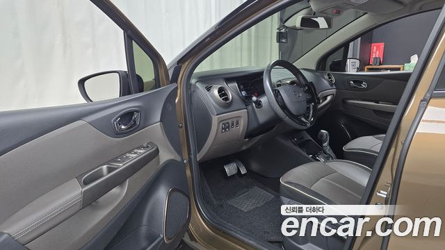Renault Korea QM3 2016 — photo 13