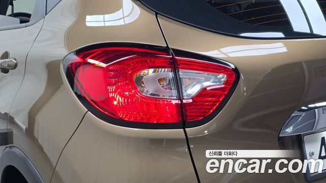 Renault Korea QM3 2016 — photo 9