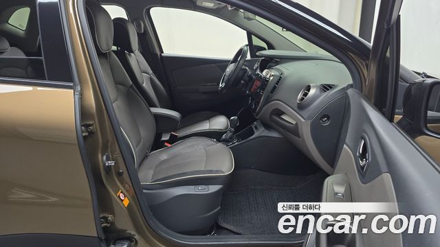 Renault Korea QM3 2016 — photo 16