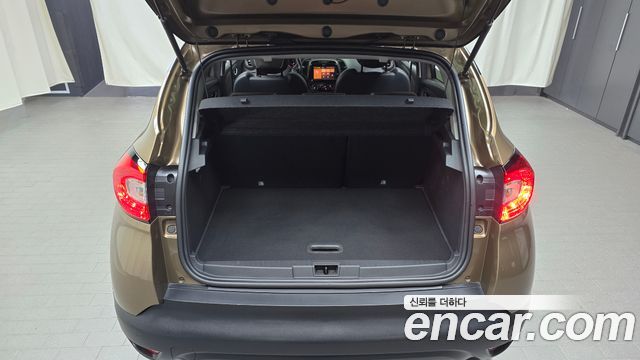 Renault Korea QM3 2016 — photo 29