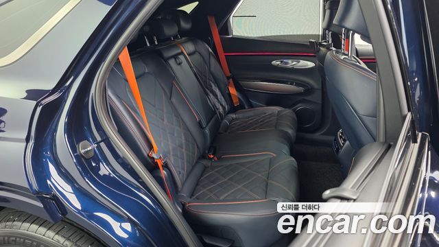 Genesis GV70 2025 — photo 17