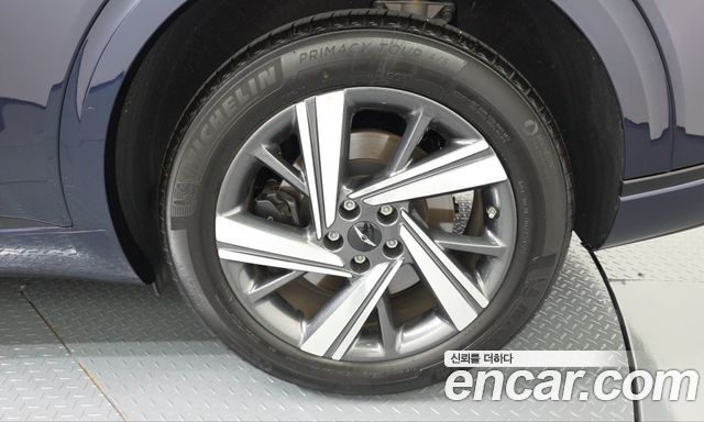 Genesis GV70 2025 — photo 7