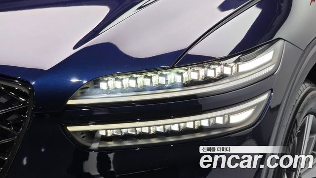 Genesis GV70 2025 — photo 8