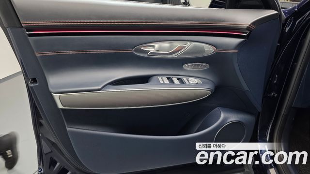 Genesis GV70 2025 — photo 14