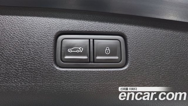 Genesis GV70 2025 — photo 35