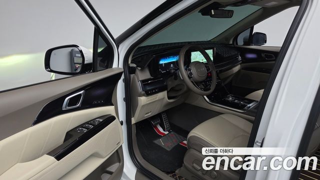 Kia Canival 2023 — photo 13