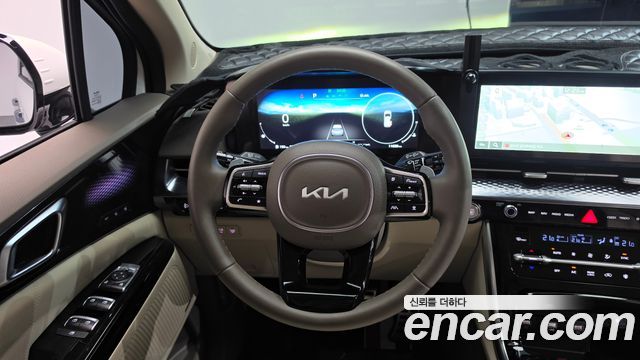 Kia Canival 2023 — photo 19