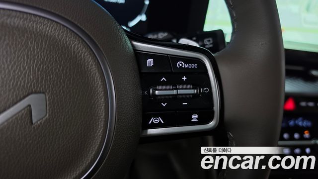 Kia Canival 2023 — photo 22