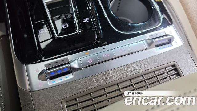 Kia Canival 2023 — photo 30
